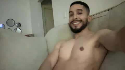 Snapshot of papicubano_guapo23cm chatting on 01.18.25 papicubano_guapo23cm online show from 01.18.25