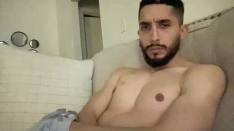 Snapshot of papicubano_guapo23cm chatting on 01.19.25 papicubano_guapo23cm online show from 01.19.25