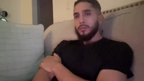 Snapshot of papicubano_guapo23cm chatting on 10.23.25 papicubano_guapo23cm online show from 10.23.25