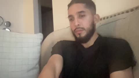 Snapshot of papicubano_guapo23cm chatting on 10.24.25 papicubano_guapo23cm online show from 10.24.25