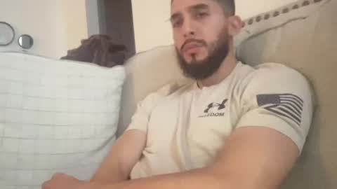 Snapshot of papicubano_guapo23cm chatting on 10.27.25 papicubano_guapo23cm online show from 10.27.25