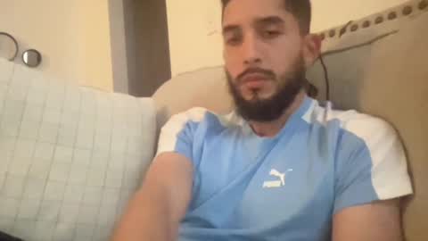 Snapshot of papicubano_guapo23cm chatting on 10.29.25 papicubano_guapo23cm online show from 10.29.25