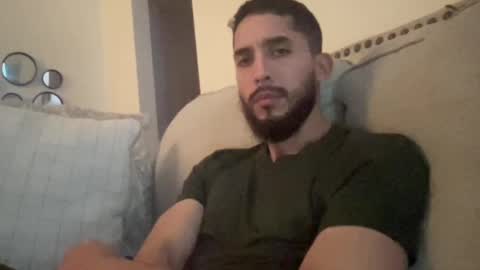 Snapshot of papicubano_guapo23cm chatting on 10.30.25 papicubano_guapo23cm online show from 10.30.25