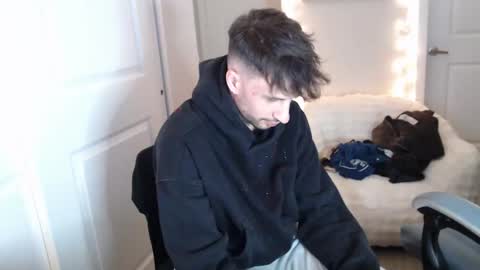 Snapshot of papijakey chatting on 02.24.26 -- New Videos Down Below online show from 02.24.26