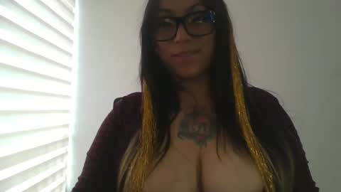 Snapshot of paprika_01sx chatting on 02.20.26 paprika 01sx online show from 02.20.26