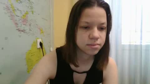 Snapshot of paradise_tease chatting on 12.14.25 paradise_tease online show from 12.14.25