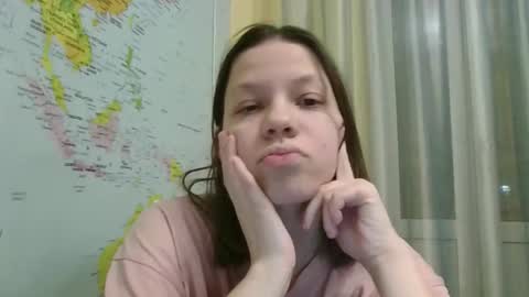 Snapshot of paradise_tease chatting on 12.20.25 paradise_tease online show from 12.20.25