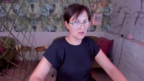 Paris online show from 01.07.25