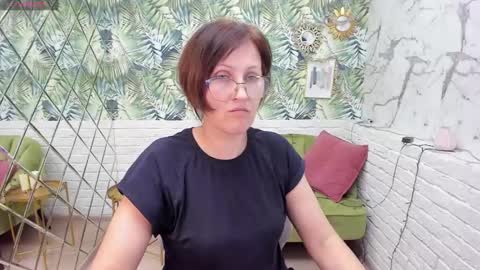 Paris online show from 01.08.25