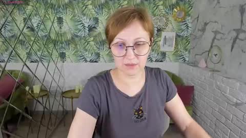 Paris online show from 03.08.25