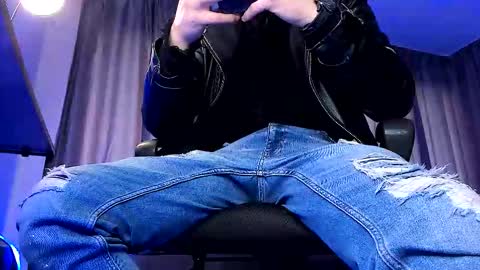 Paris online show from 03.18.26