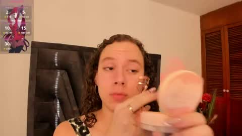 PARIS LOVE  online show from 07.08.26