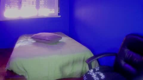 paris_vixen13 online show from 03.12.25