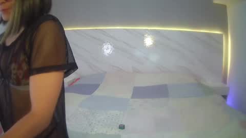 paris_vixen13 online show from 10.22.25