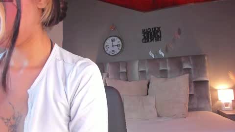 PARIS online show from 02.10.25