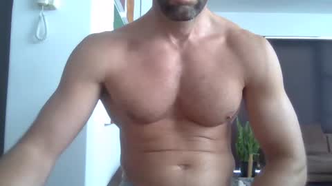 Porn Actor 21cm Hetero online show from 12.16.24