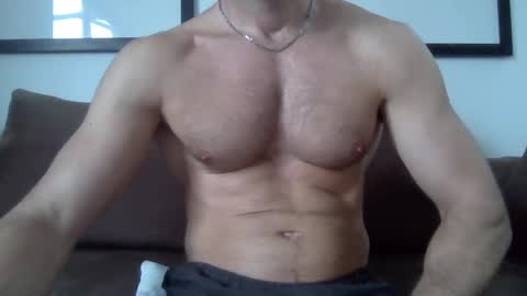 Porn Actor 21cm Hetero online show from 01.30.25