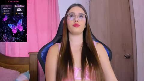 Paris online show from 10.20.25