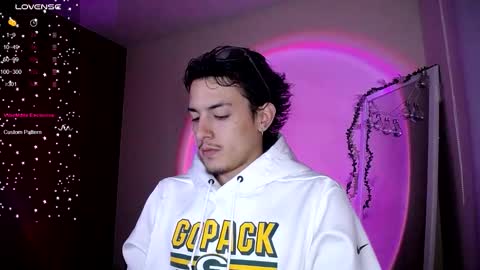 Snapshot of parker_222 chatting on 02.14.26 parker_222 online show from 02.14.26