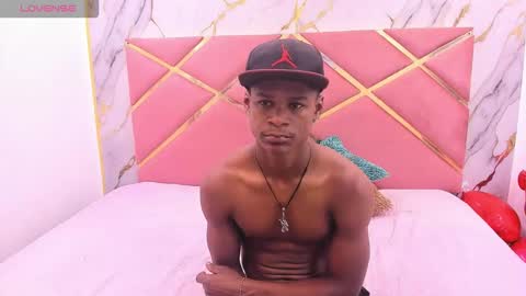 passion_black_ online show from 02.16.26