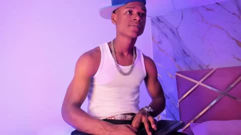 passion_black_ online show from 04.17.26