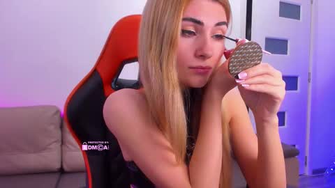 Snapshot of passionkc chatting on 10.23.25 passionkc online show from 10.23.25