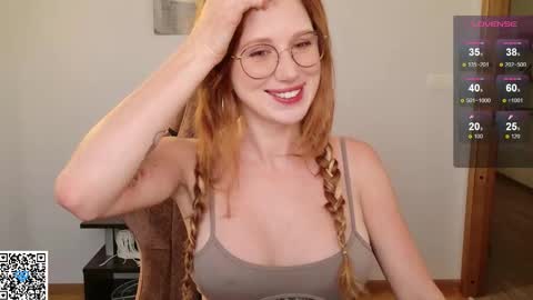 Snapshot of pathos_of_things chatting on 10.04.25 off - Tuesday and wednesdayfriday online show from 10.04.25