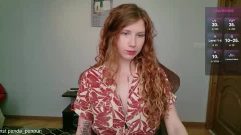 Snapshot of pathos_of_things chatting on 11.09.25 off - Tuesday and wednesdayfriday online show from 11.09.25