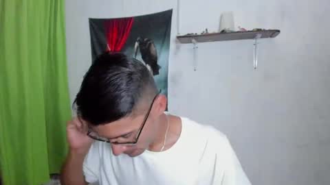 EDUAR Independent model online show from 04.05.26