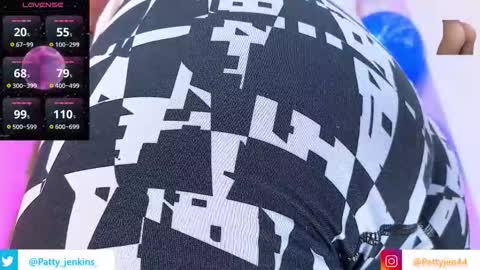 Snapshot of patty_jenkinss chatting on 10.20.25 Hi Pvt open Moans from lovense tell me Fav 113366 Especial level 33 online show from 10.20.25
