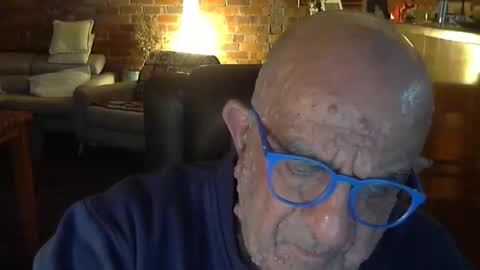 Snapshot of patvac chatting on 05.11.26 patvac online show from 05.11.26