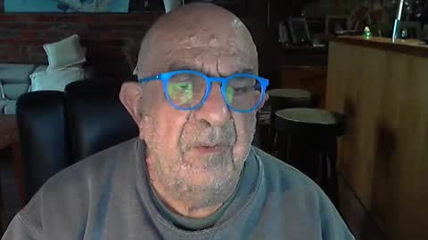 Snapshot of patvac chatting on 05.19.26 patvac online show from 05.19.26