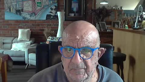 Snapshot of patvac chatting on 06.15.26 patvac online show from 06.15.26