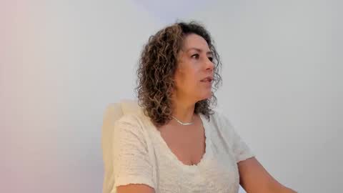 Paty Chic online show from 12.15.25