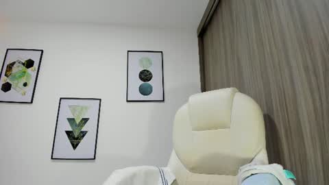Snapshot of patyy_37 chatting on 06.20.26 Paty online show from 06.20.26