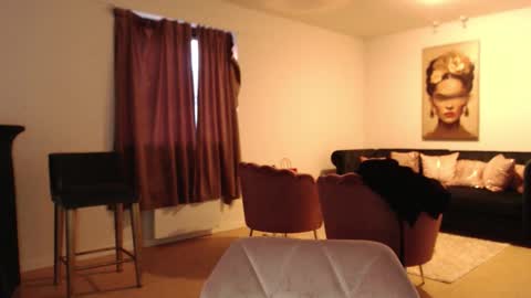 Snapshot of pau_torres_ chatting on 09.12.25 paulina online show from 09.12.25