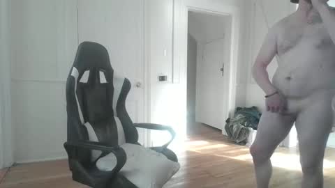 Snapshot of paul9333 chatting on 01.17.25 shy online show from 01.17.25