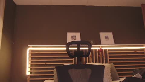 Paul online show from 03.10.25