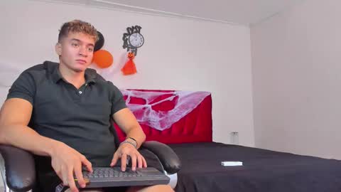 Paull George online show from 10.16.25