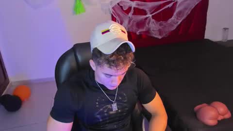 Paull George online show from 10.17.25