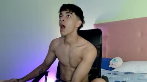 Snapshot of paul_sexycock chatting on 01.21.25 paul_sexycock online show from 01.21.25