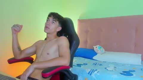 Snapshot of paul_sexycock chatting on 01.30.25 paul_sexycock online show from 01.30.25