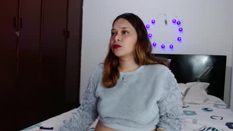 Snapshot of paula_anderson chatting on 11.15.25 PAULA online show from 11.15.25