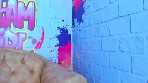 Snapshot of paula_beka chatting on 12.14.24 paula online show from 12.14.24