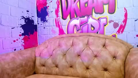 Snapshot of paula_beka chatting on 01.05.25 paula online show from 01.05.25