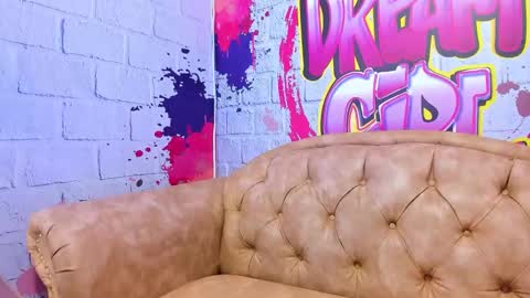 Snapshot of paula_beka chatting on 01.21.25 paula online show from 01.21.25