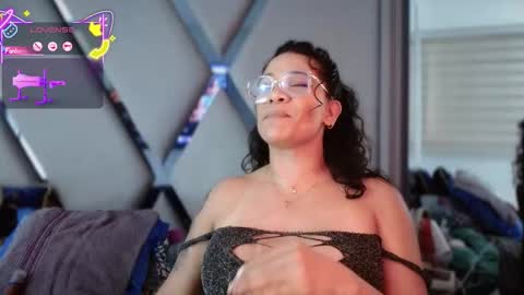 Paula online show from 10.15.25