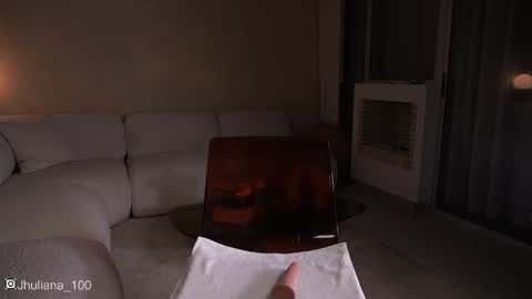 Snapshot of paulacora100 chatting on 11.10.25 Paula online show from 11.10.25