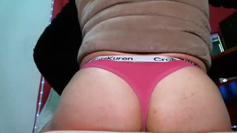 Snapshot of paulavaltina21 chatting on 02.23.25 PAULA VALENTINA online show from 02.23.25