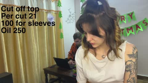 Isla  Chase online show from 12.21.24